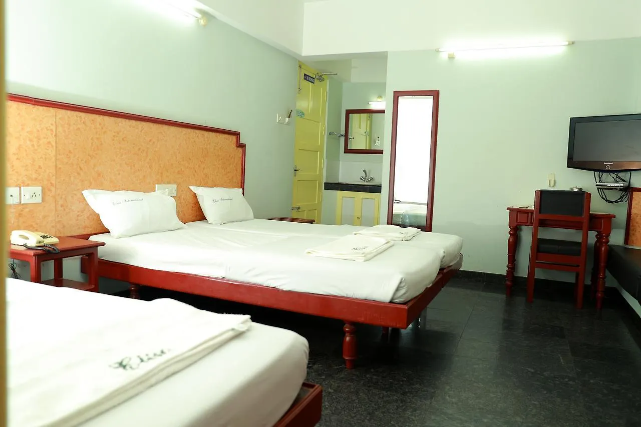 טריואנדרום Hotel Elisa International Tourist Home הודו